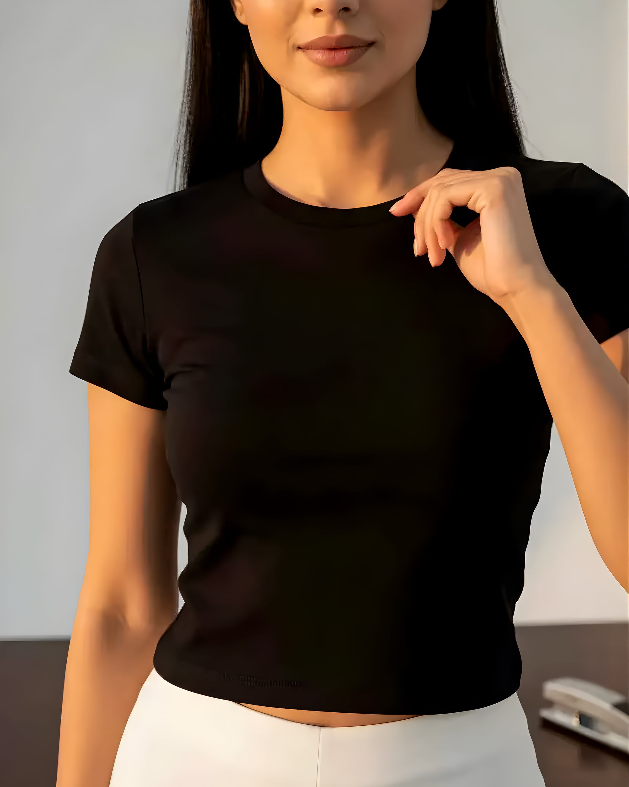 Baby Tee – Noor Black