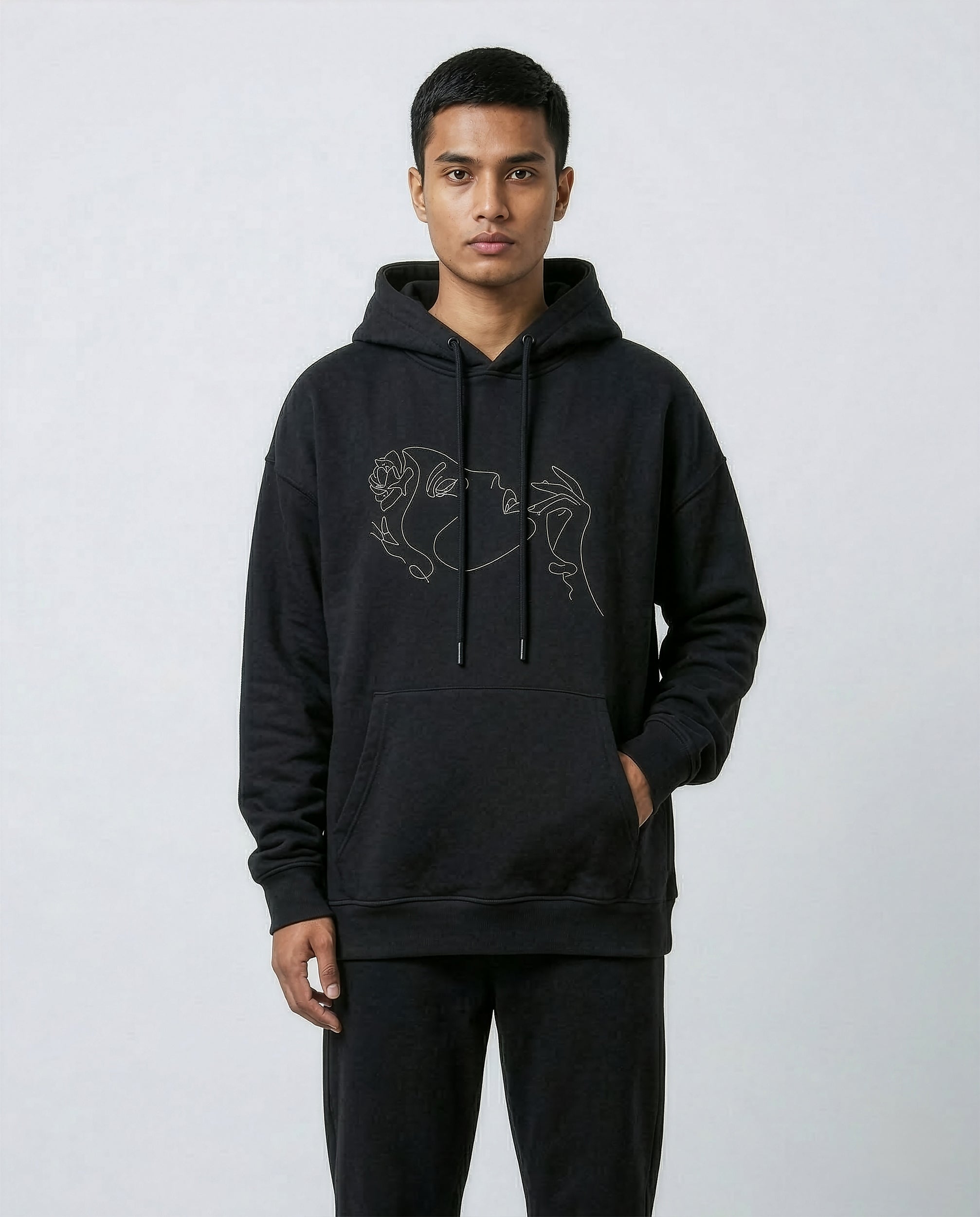 Contour Hoodie – Noor Black