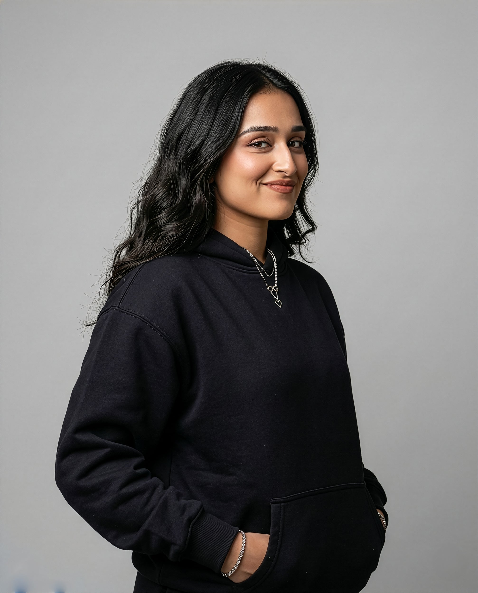 ORIGINAL Hoodie – Noor Black