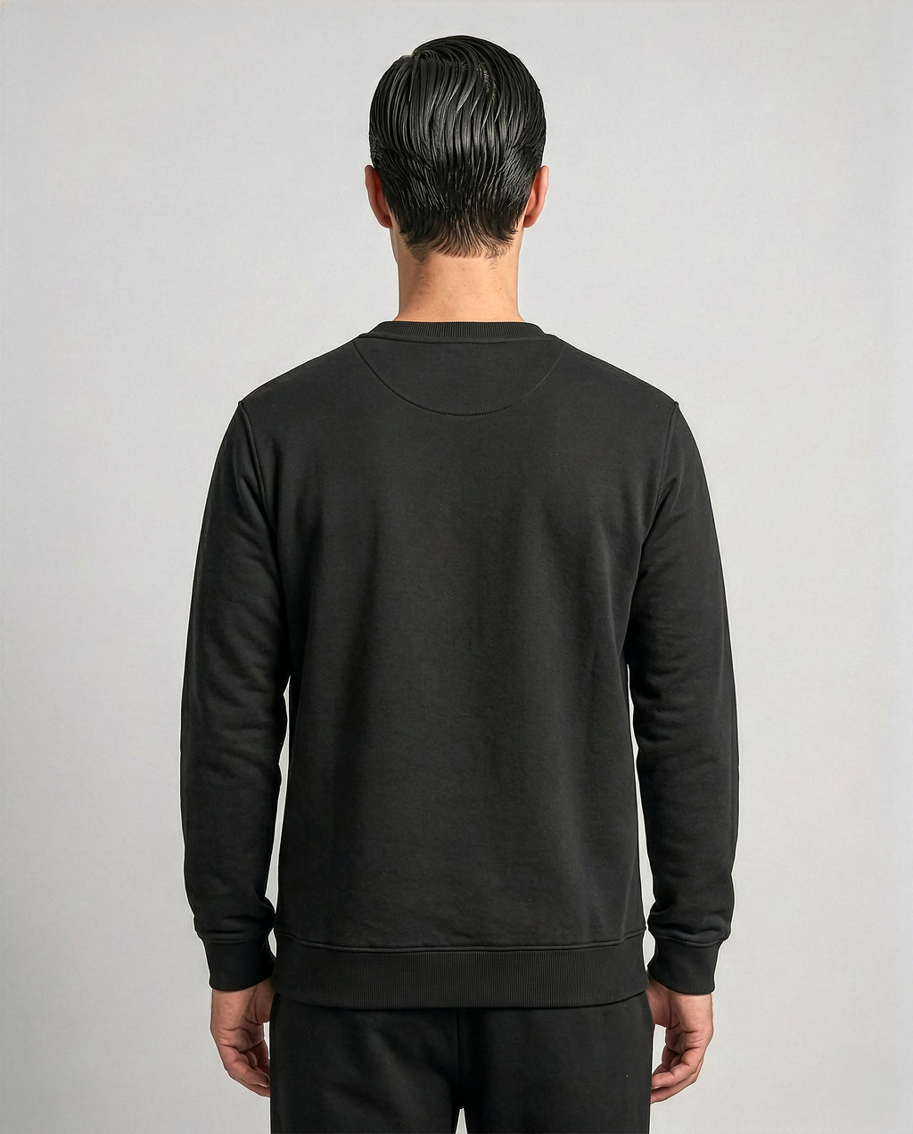 SIGNATURE Sweatshirt – Noor Black