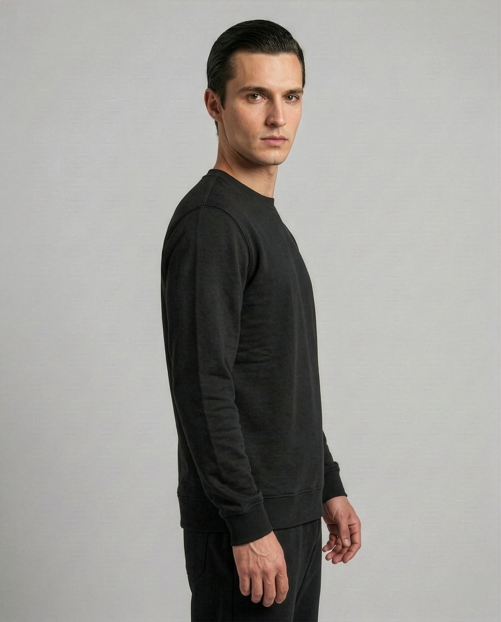 SIGNATURE Sweatshirt – Noor Black