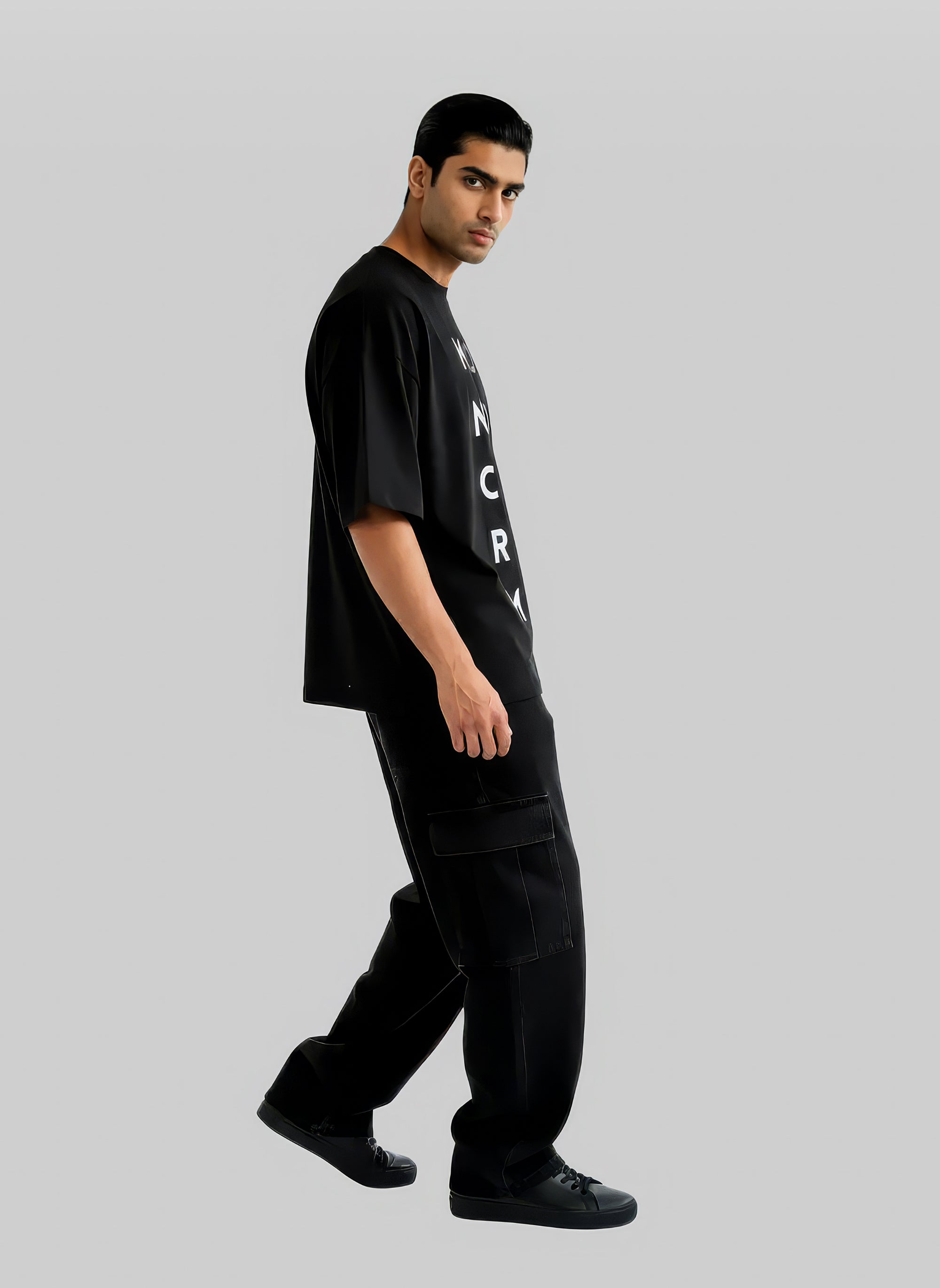 Monochrome Oversized Tee – Noor Black