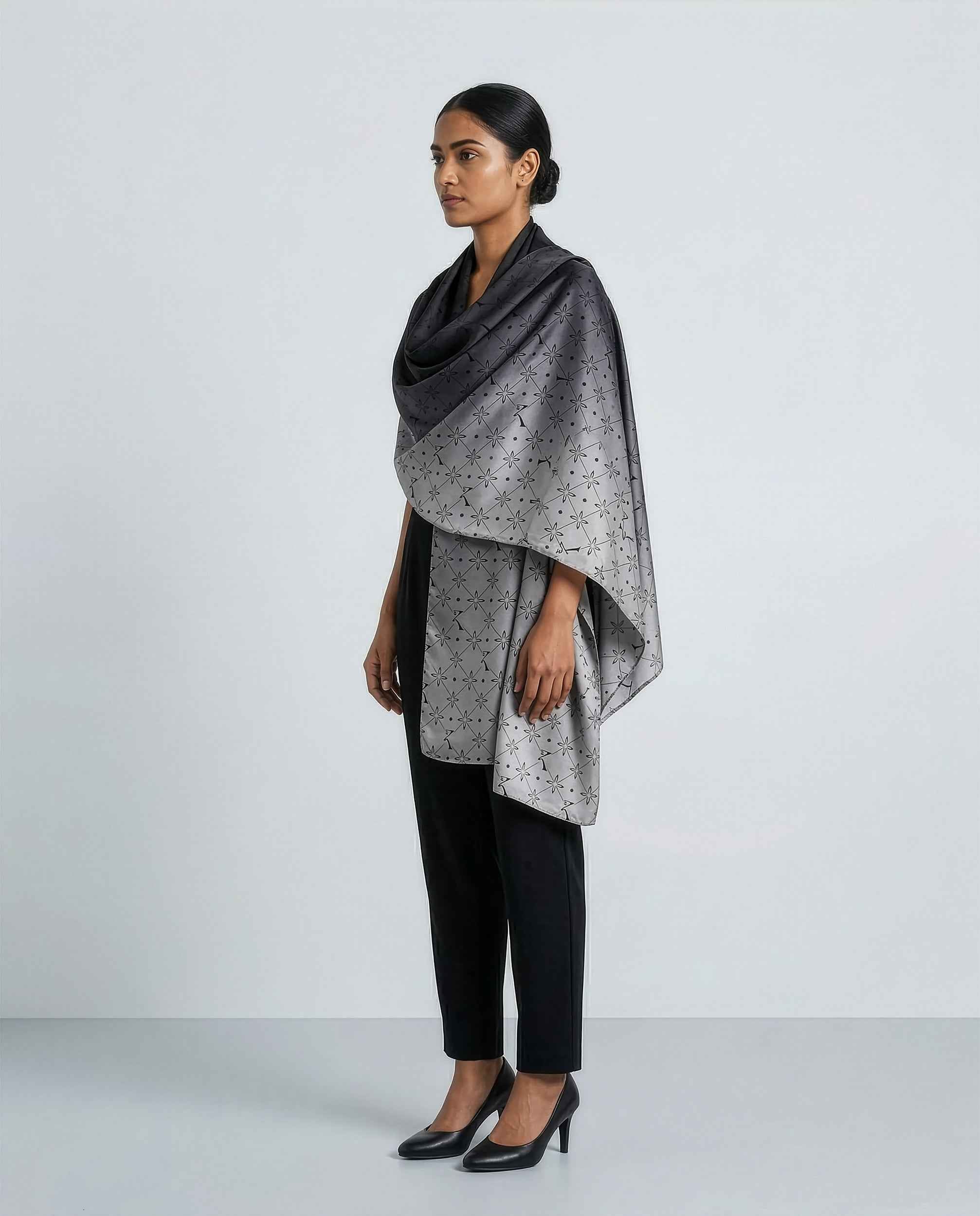 Original Stole – Noor Black