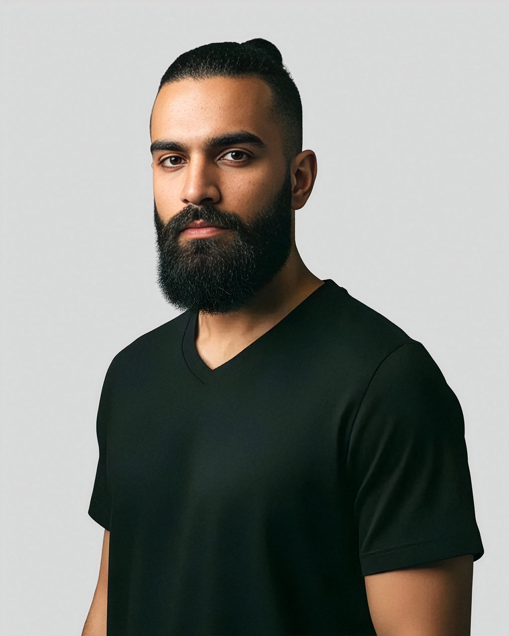 V-Neck T-Shirt – Black