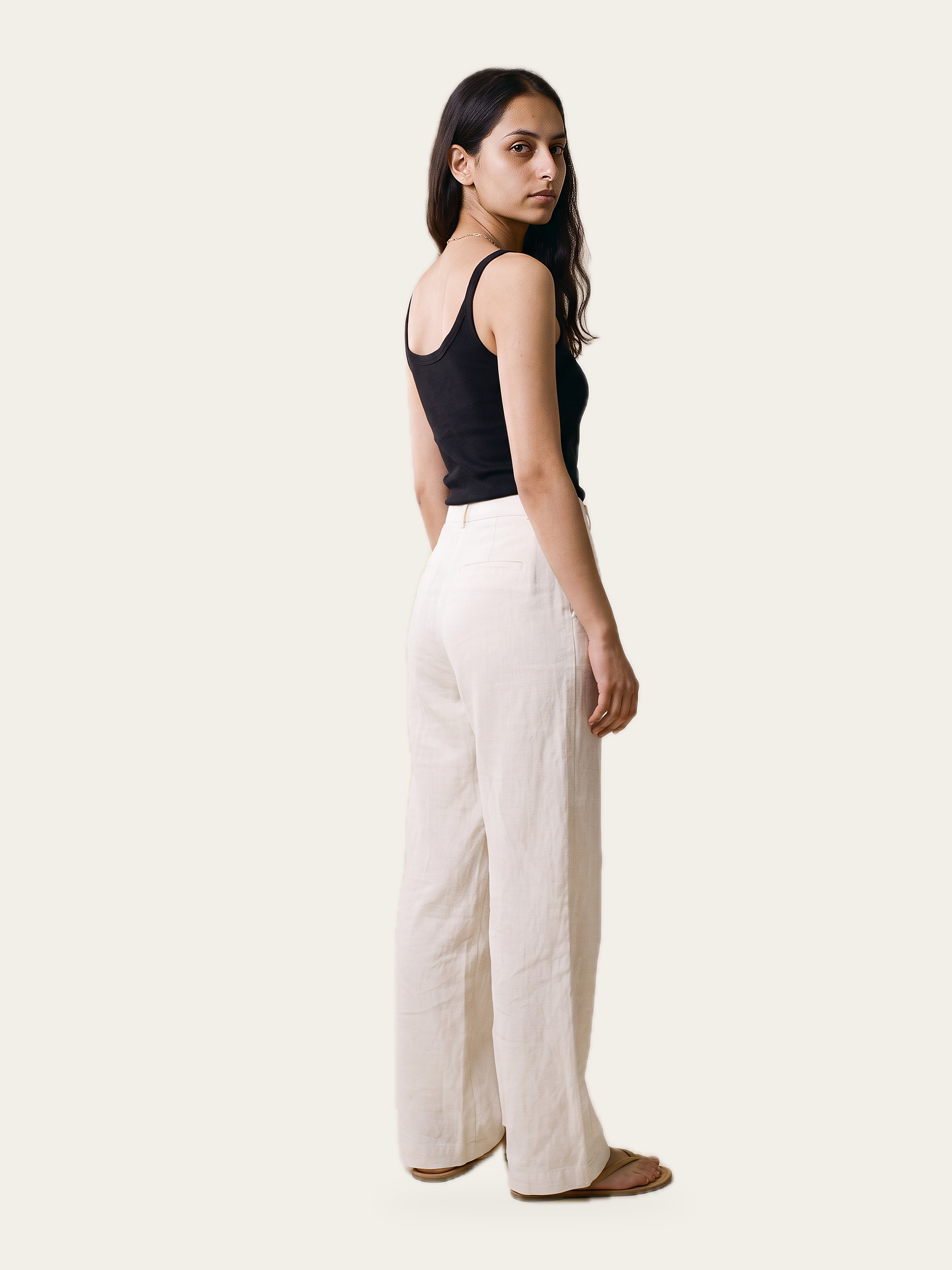 CORE tank in Noor Black, three-quarter view