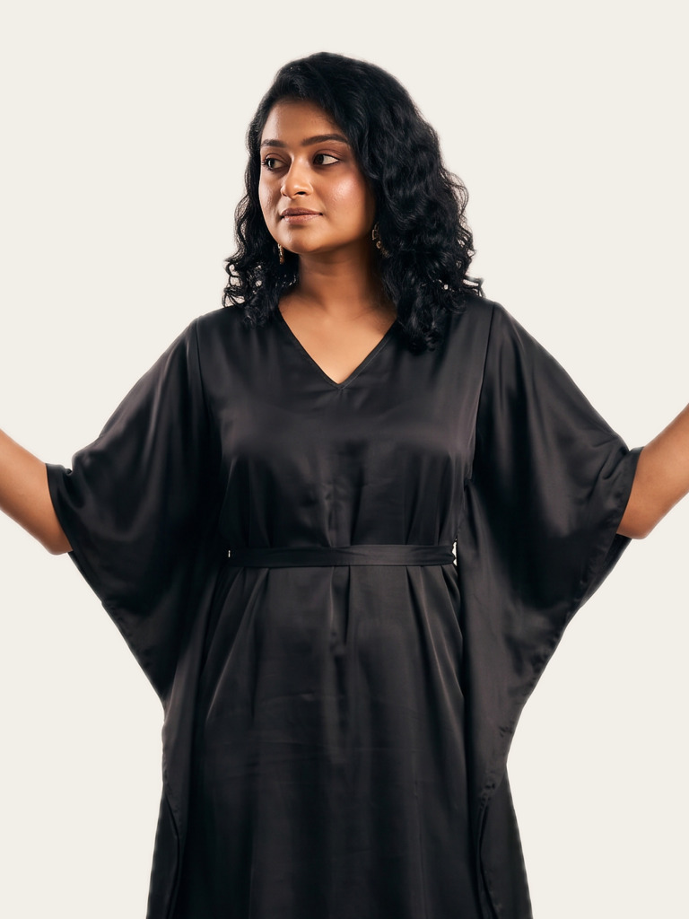 EASE kaftan in Noor Black with flutter sleeves, front