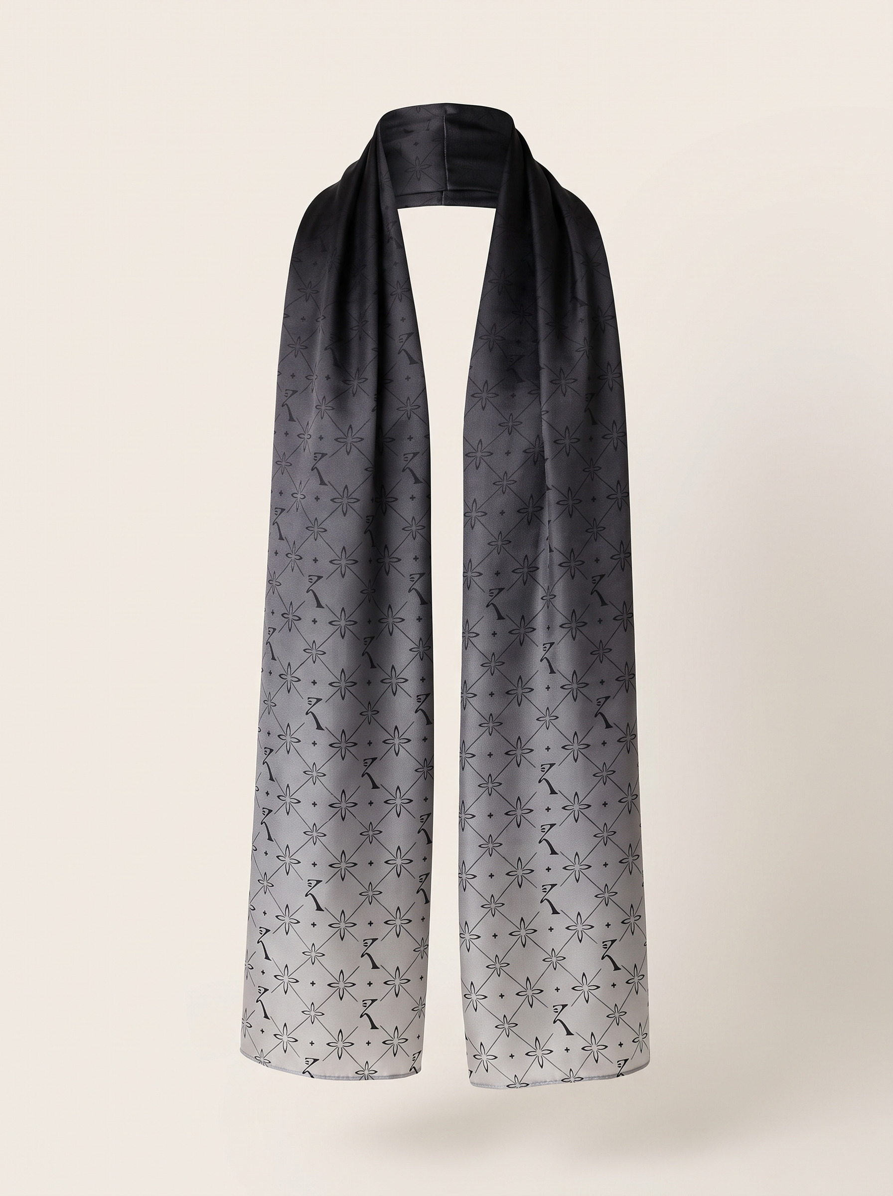 Original stole in Noor Black, hanging, product view